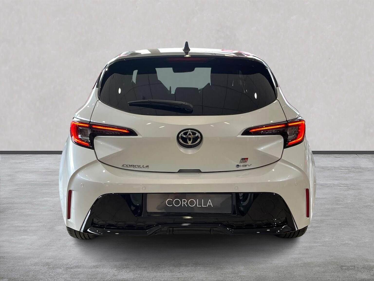  2025 Toyota Corolla 2.0 Hybrid Gr Sport 5Dr Cvt [Bi-Tone]