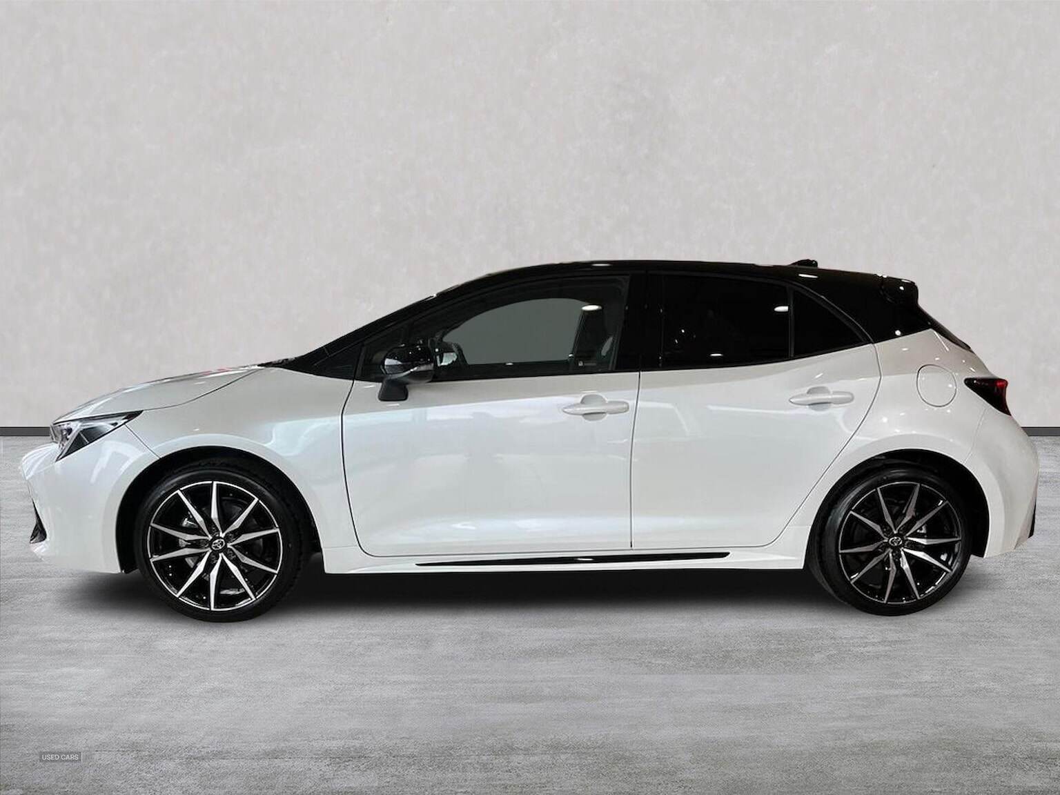  2025 Toyota Corolla 2.0 Hybrid Gr Sport 5Dr Cvt [Bi-Tone]