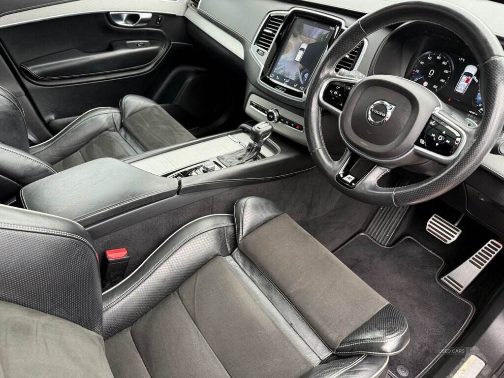Jan 2018 Volvo XC90 2.0 D5 PowerPulse R DESIGN Pro 5dr AWD Geartronic