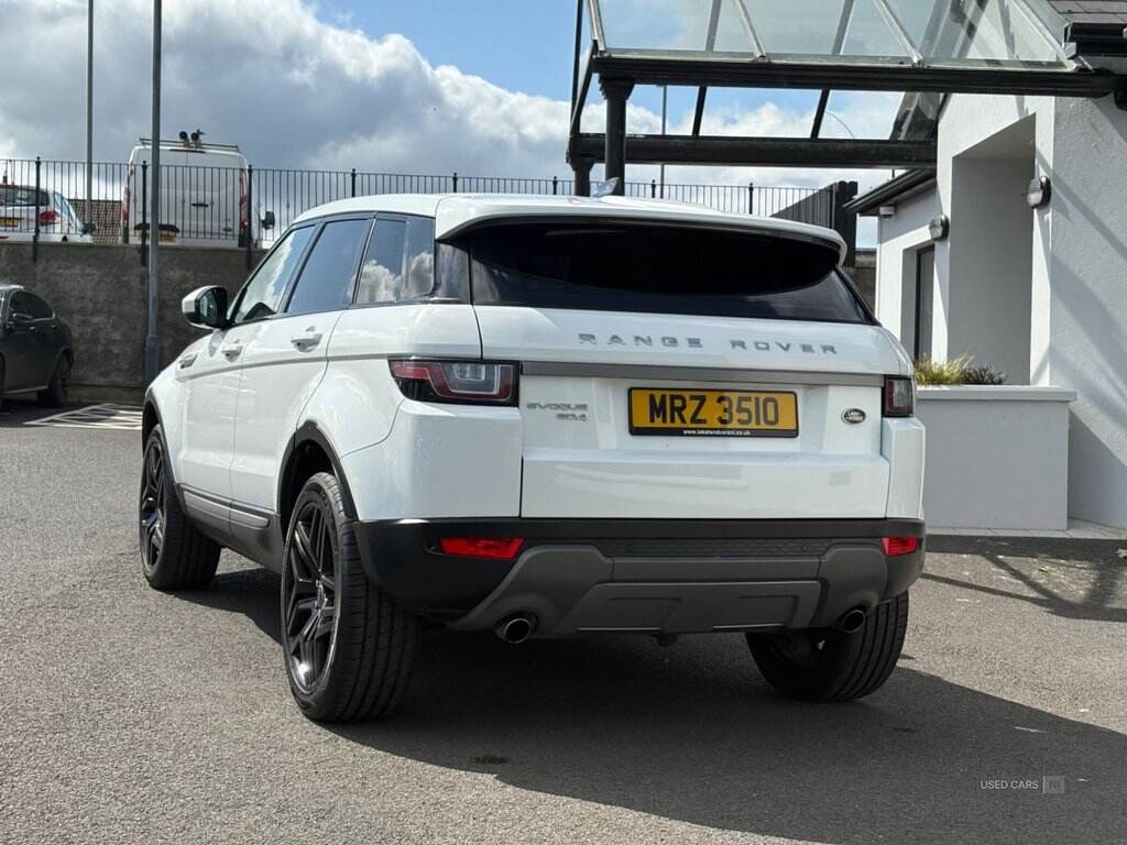 May 2017 Land Rover Range Rover Evoque 2.0 eD4 SE 5dr 2WD