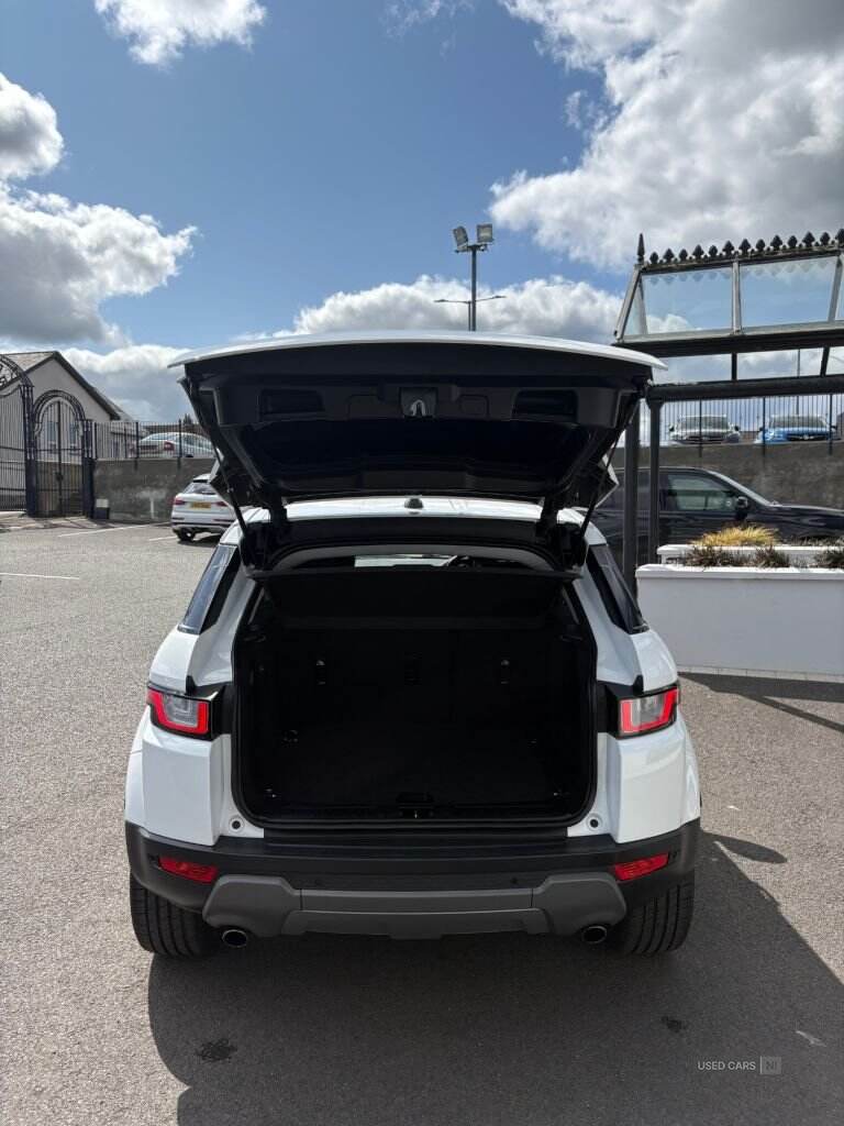 May 2017 Land Rover Range Rover Evoque 2.0 eD4 SE 5dr 2WD