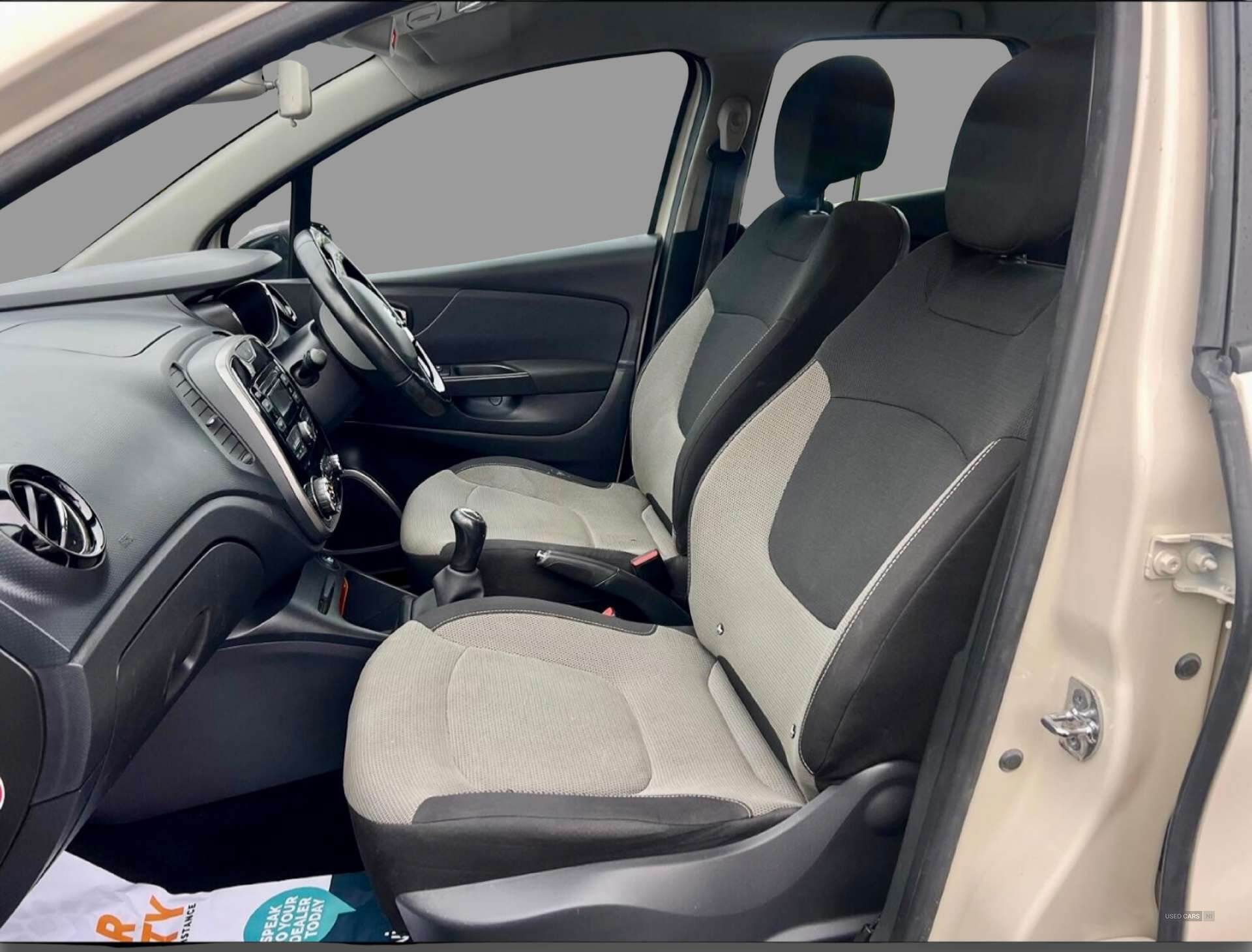 Jul 2015 Renault Captur 1.5 dCi 90 Expression+ 5dr