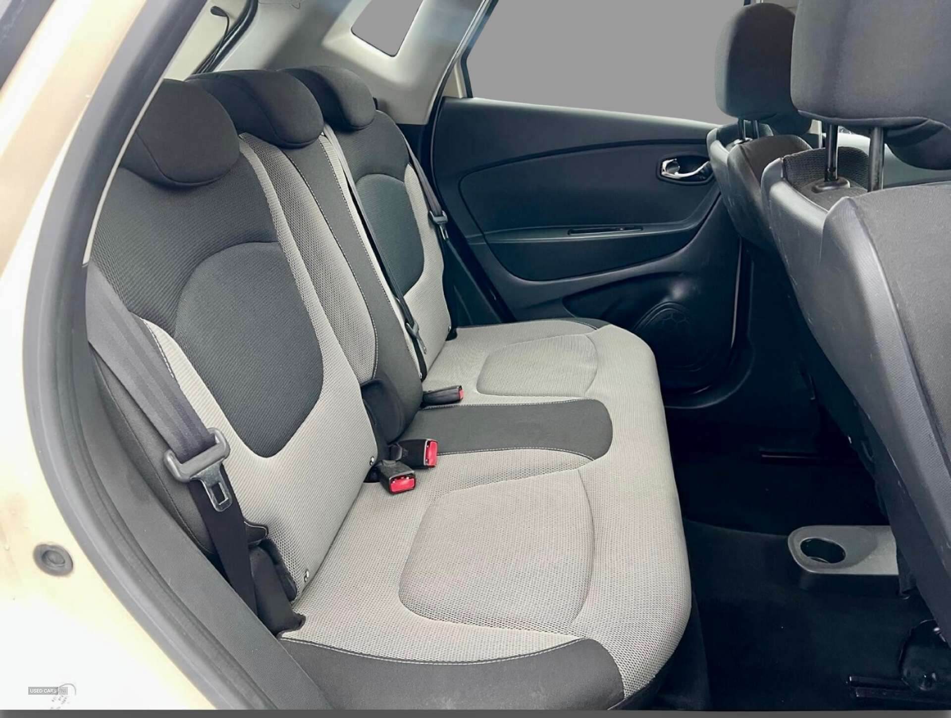 Jul 2015 Renault Captur 1.5 dCi 90 Expression+ 5dr