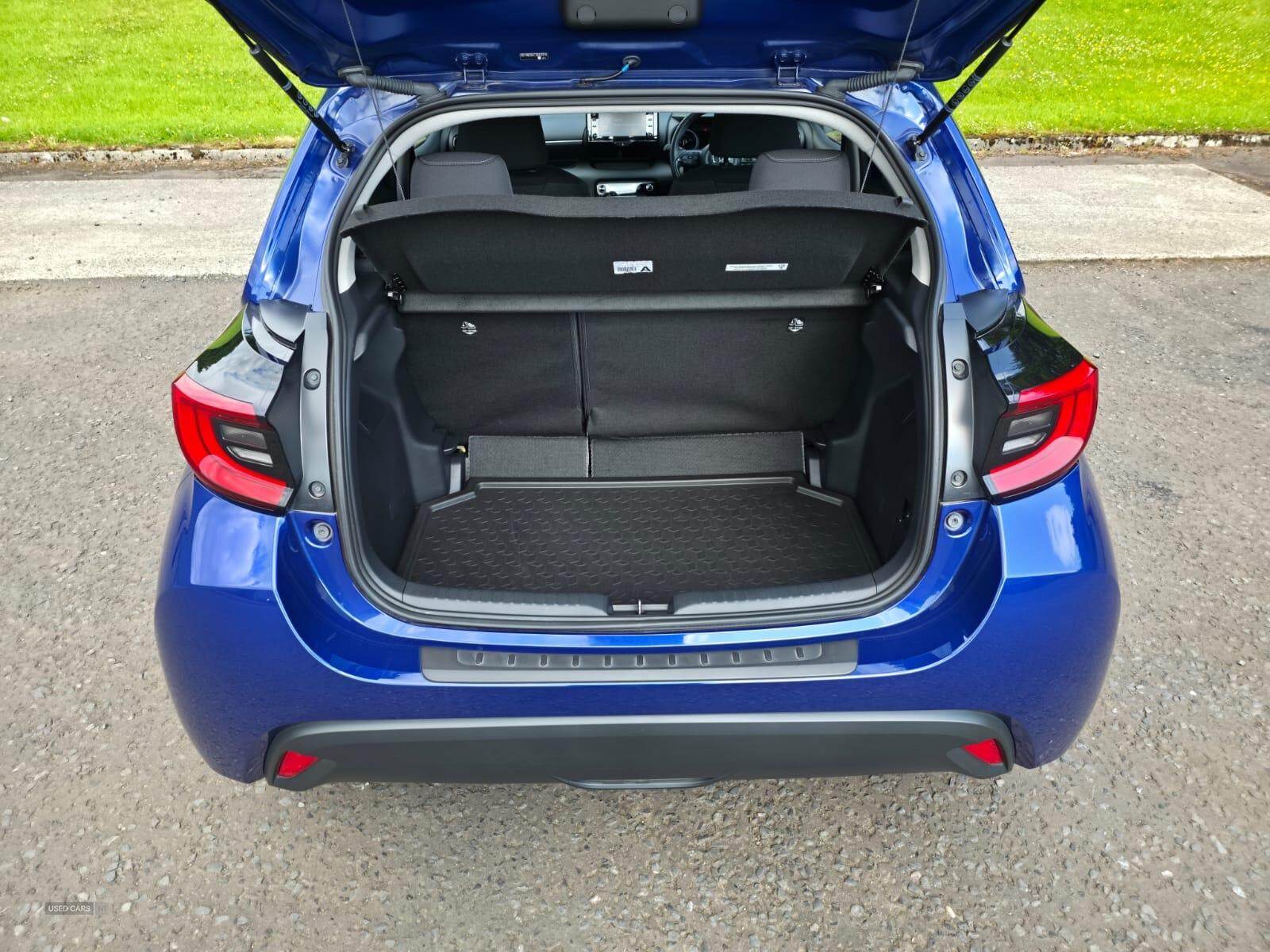 Jan 2022 Toyota Yaris 1.5 Hybrid Design 5dr CVT