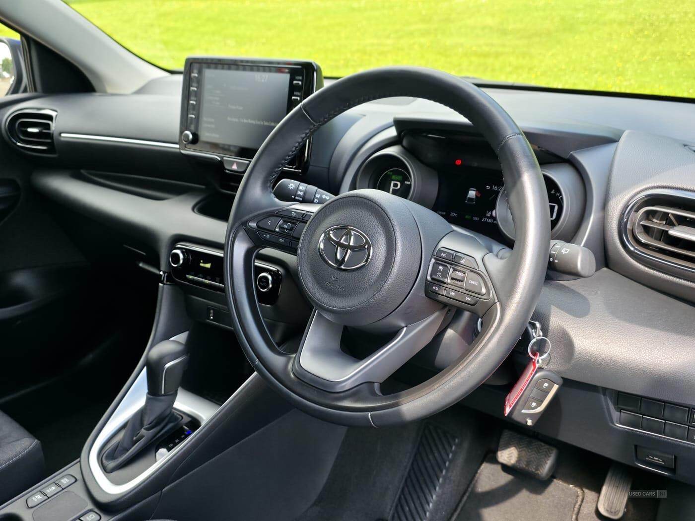 Jan 2022 Toyota Yaris 1.5 Hybrid Design 5dr CVT