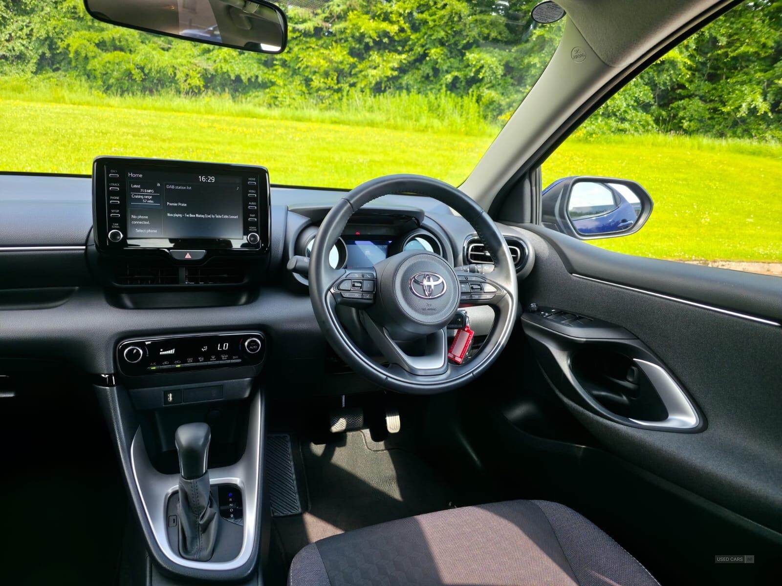 Jan 2022 Toyota Yaris 1.5 Hybrid Design 5dr CVT