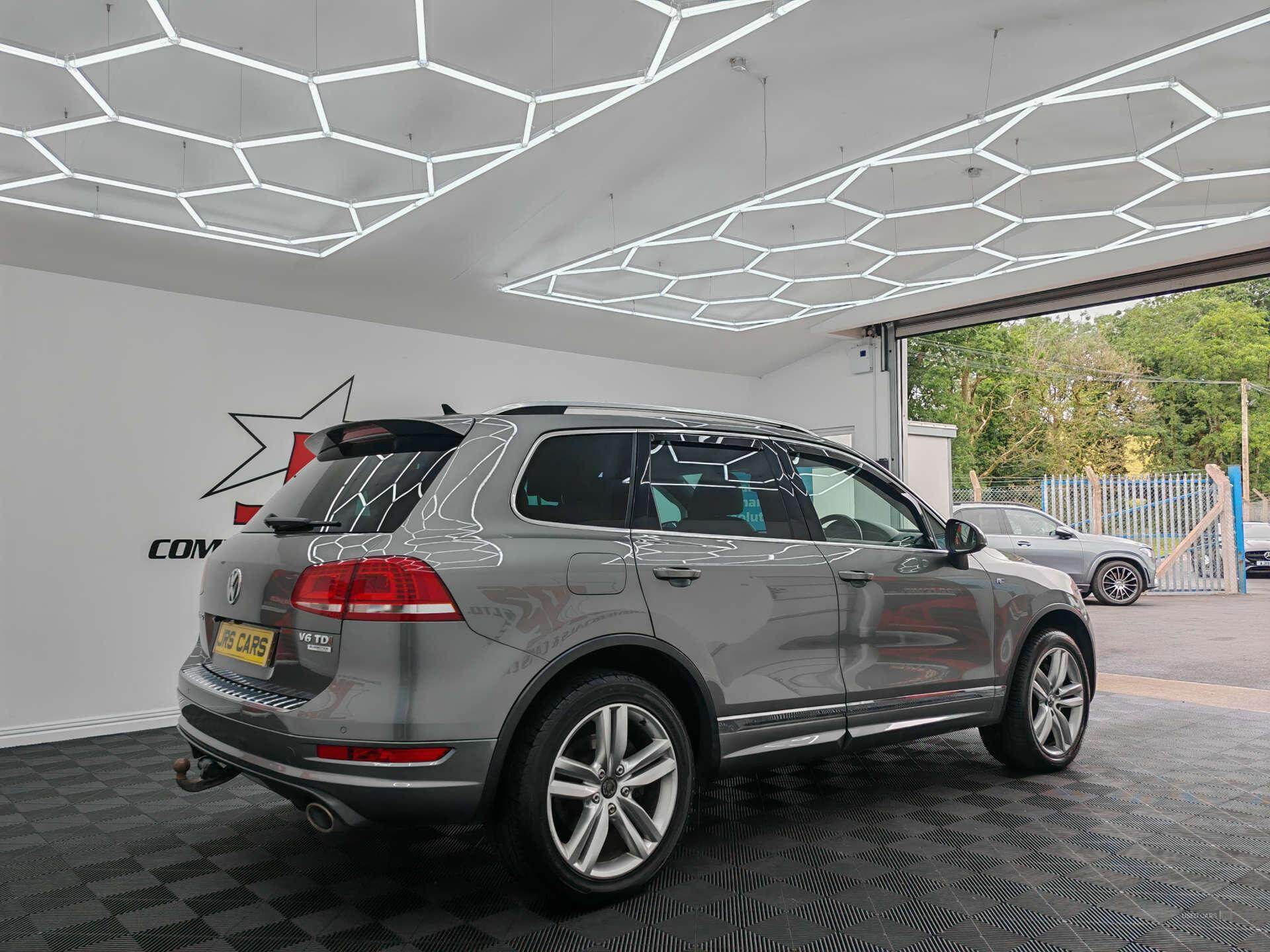 Jun 2014 Volkswagen Touareg 3.0 V6 TDI 245 R-Line 5dr Tip Auto