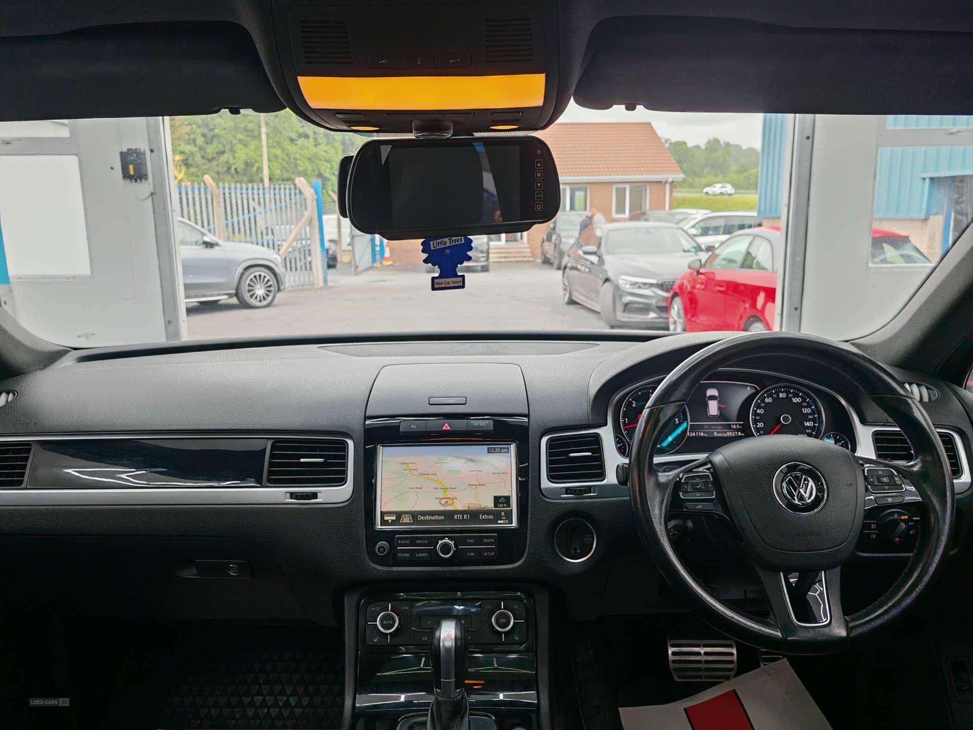 Jun 2014 Volkswagen Touareg 3.0 V6 TDI 245 R-Line 5dr Tip Auto