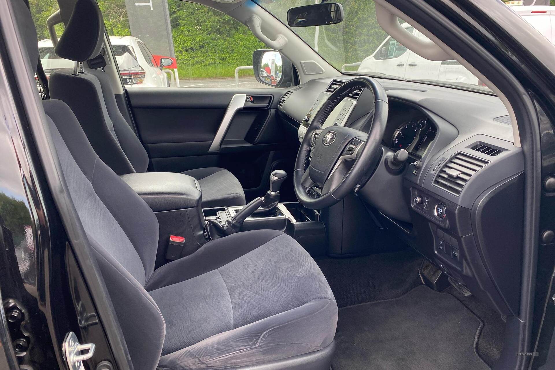 May 2022 Toyota Land Cruiser 2.8D 204 Active Commercial Auto