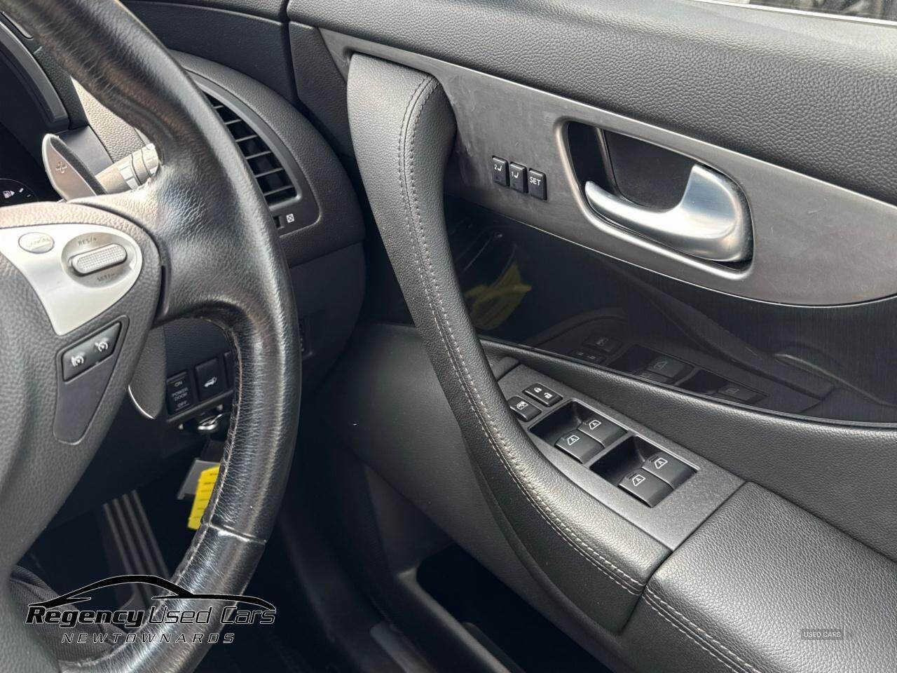 Mar 2014 Infiniti QX70 3.0d GT 5dr Auto