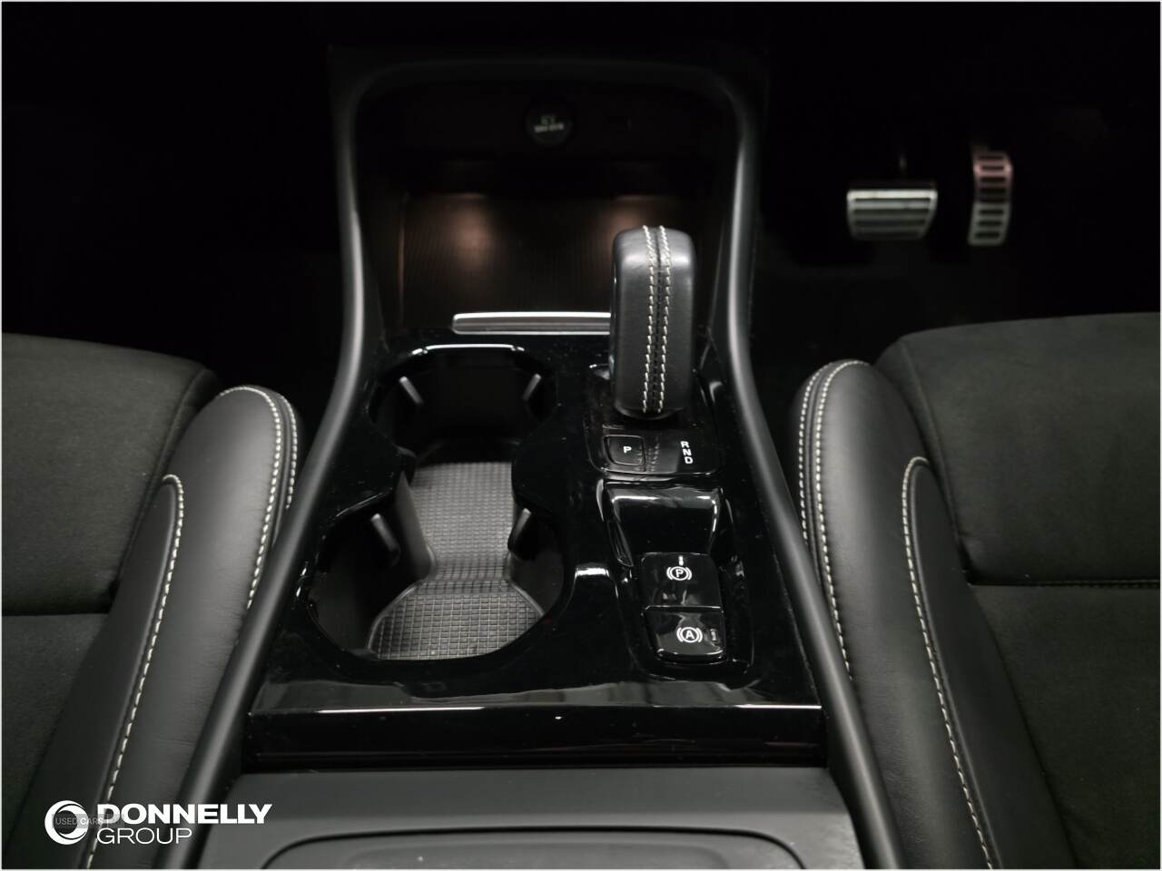 Jan 2021 Volvo XC40 1.5 T3 [163] R DESIGN 5dr Geartronic