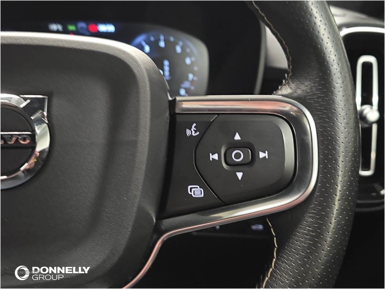 Jan 2021 Volvo XC40 1.5 T3 [163] R DESIGN 5dr Geartronic