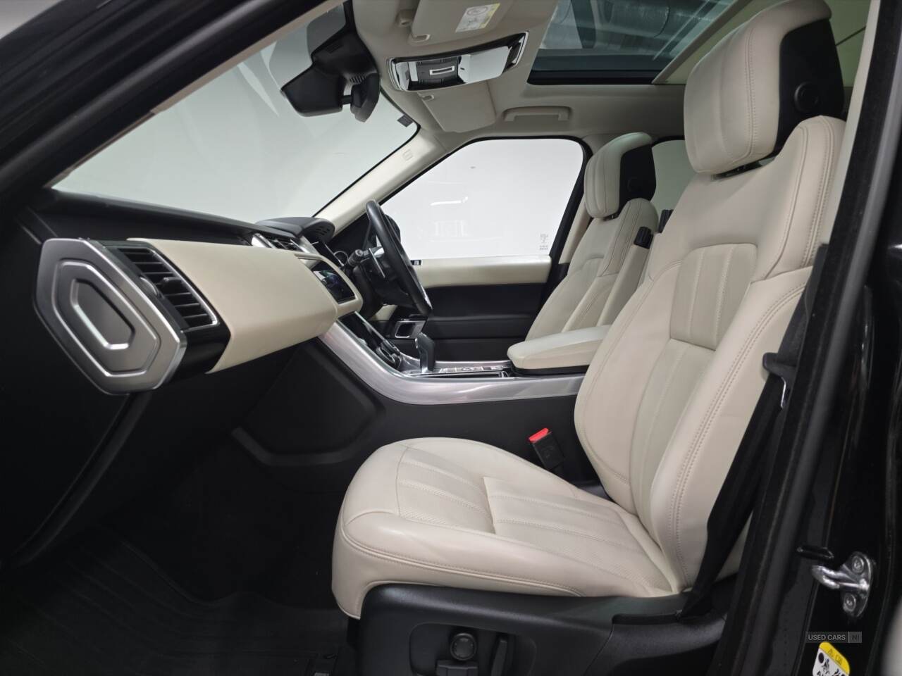 Jan 2022 Land Rover Range Rover Sport 3.0 D300 HSE Dynamic 5dr Auto