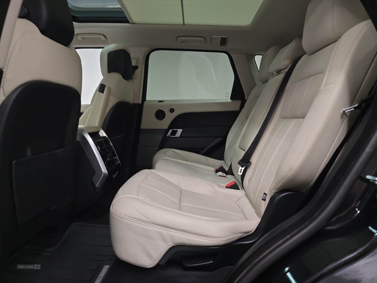Jan 2022 Land Rover Range Rover Sport 3.0 D300 HSE Dynamic 5dr Auto