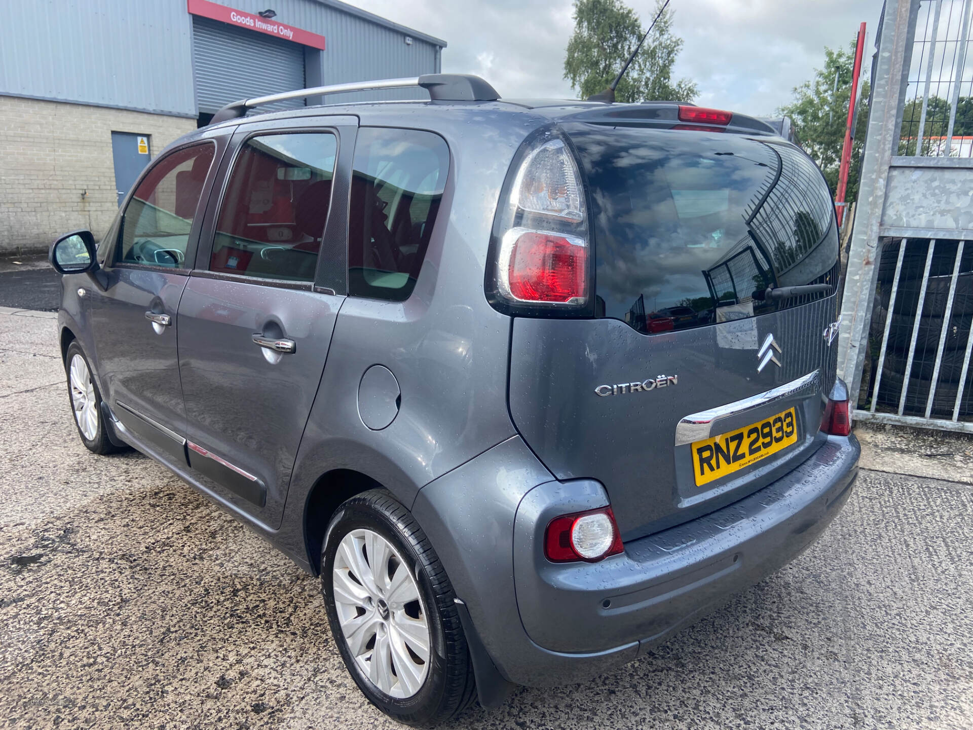 Feb 2012 Citroen C3 Picasso 1.6 HDi 8V Exclusive 5dr