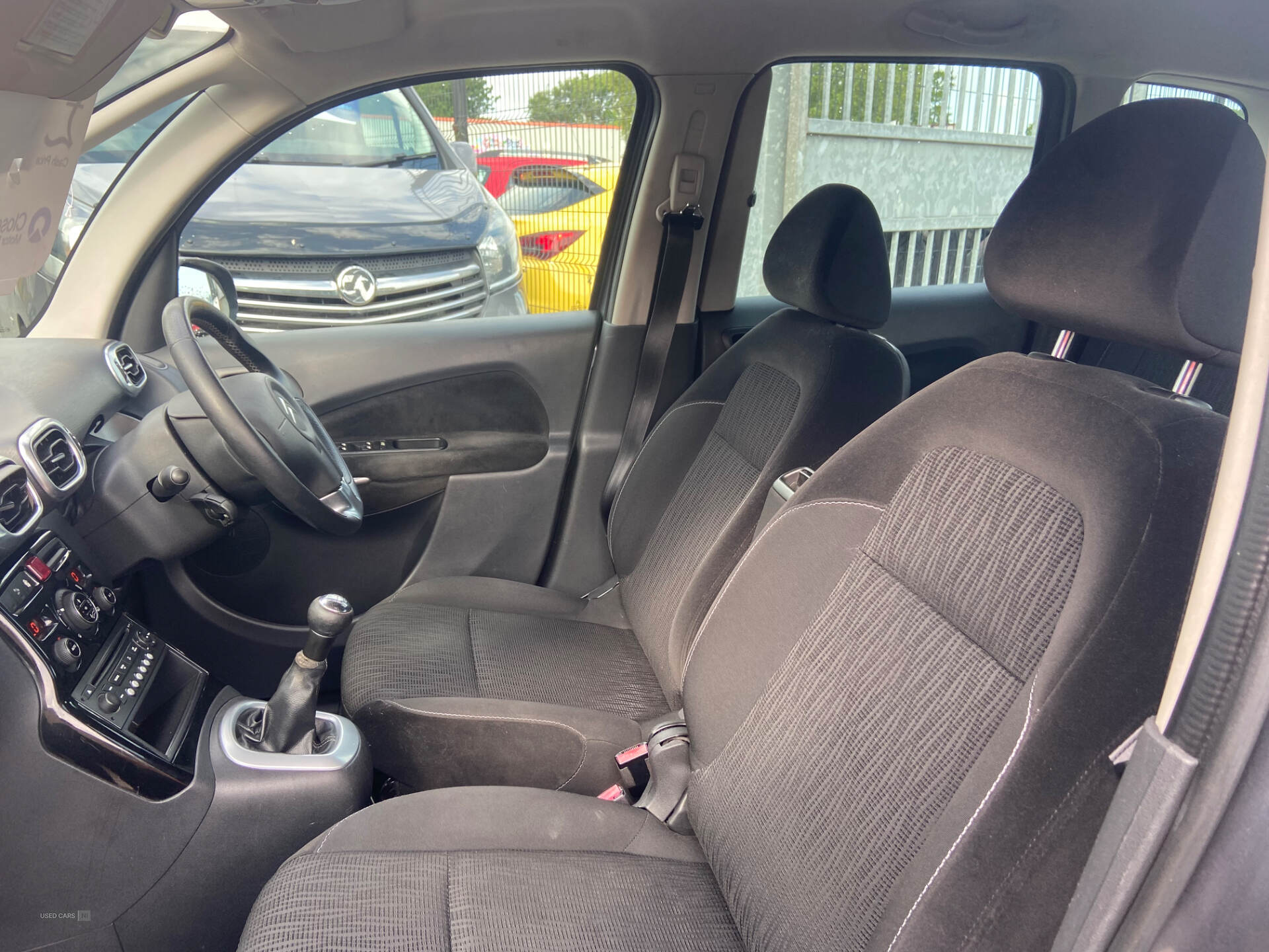 Feb 2012 Citroen C3 Picasso 1.6 HDi 8V Exclusive 5dr