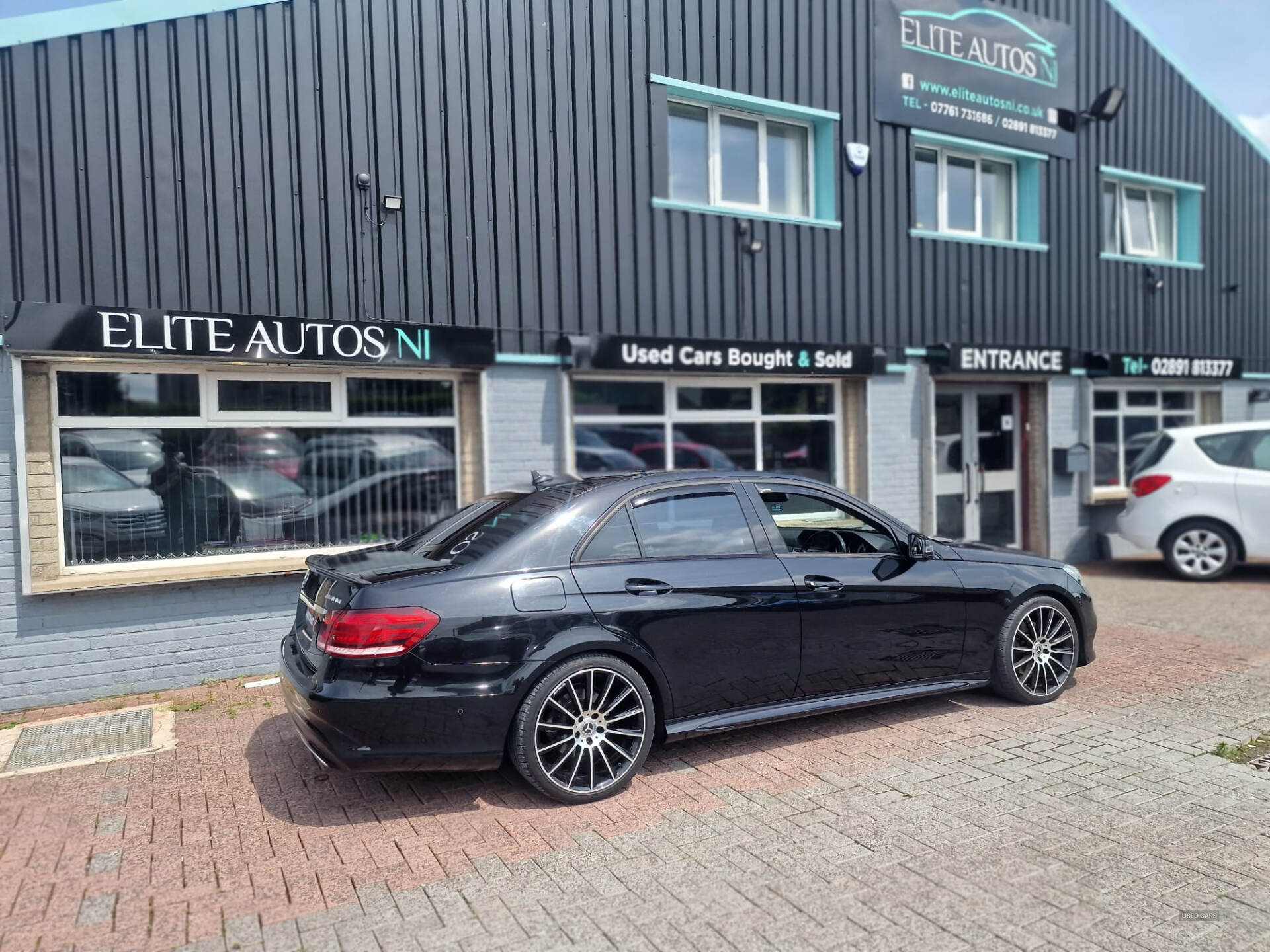 May 2015 Mercedes E-Class E220 BlueTEC AMG Night Edition 4dr 7G-Tronic