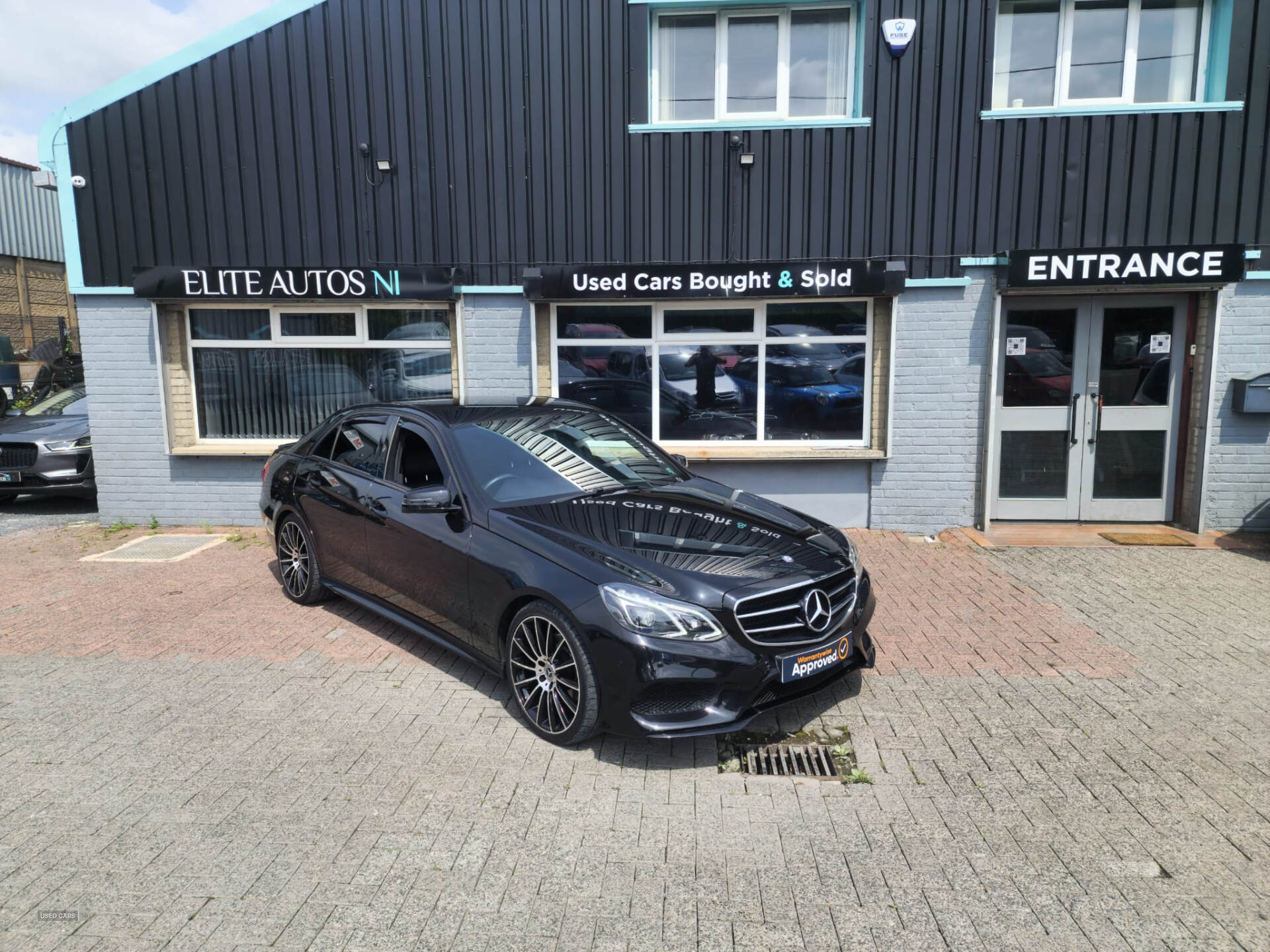 May 2015 Mercedes E-Class E220 BlueTEC AMG Night Edition 4dr 7G-Tronic