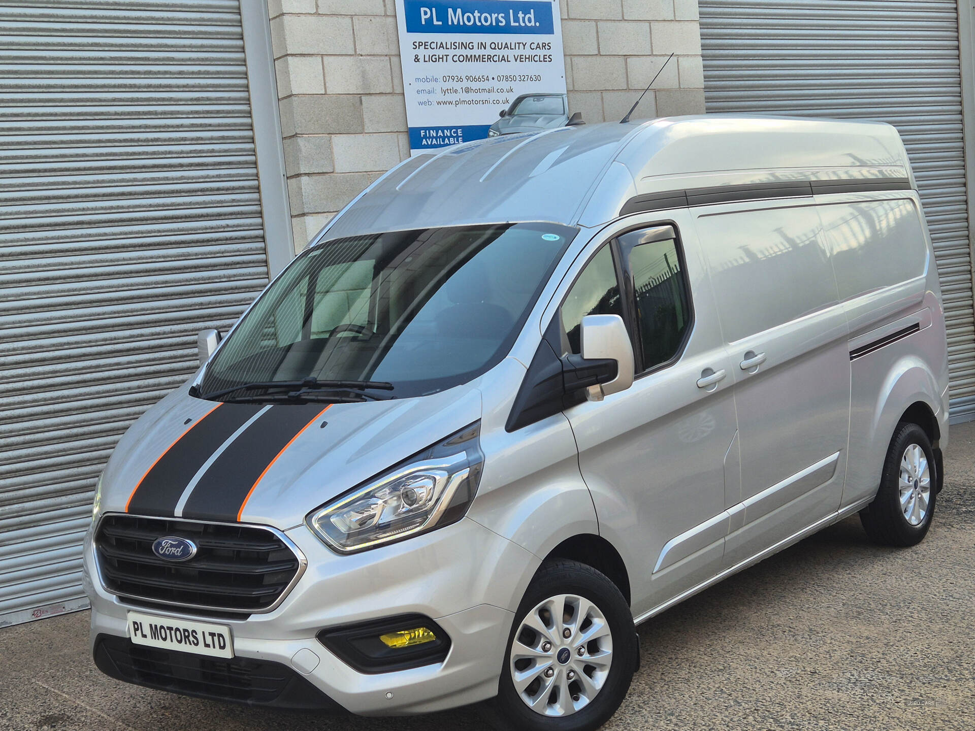 Oct 2022 Ford Transit Custom 2.0 EcoBlue 130ps High Roof Limited Van