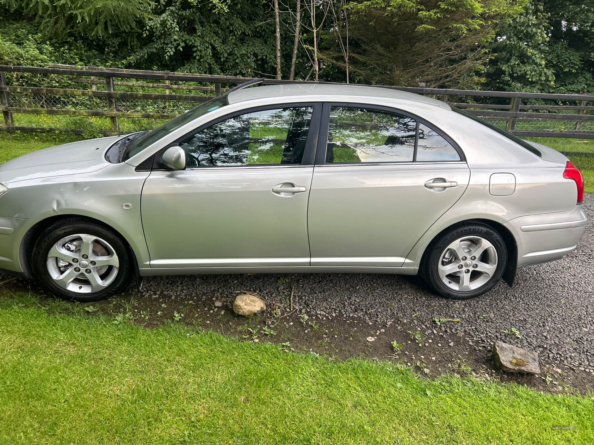 Sep 2005 Toyota Avensis 2.2 D-4D T4 5dr