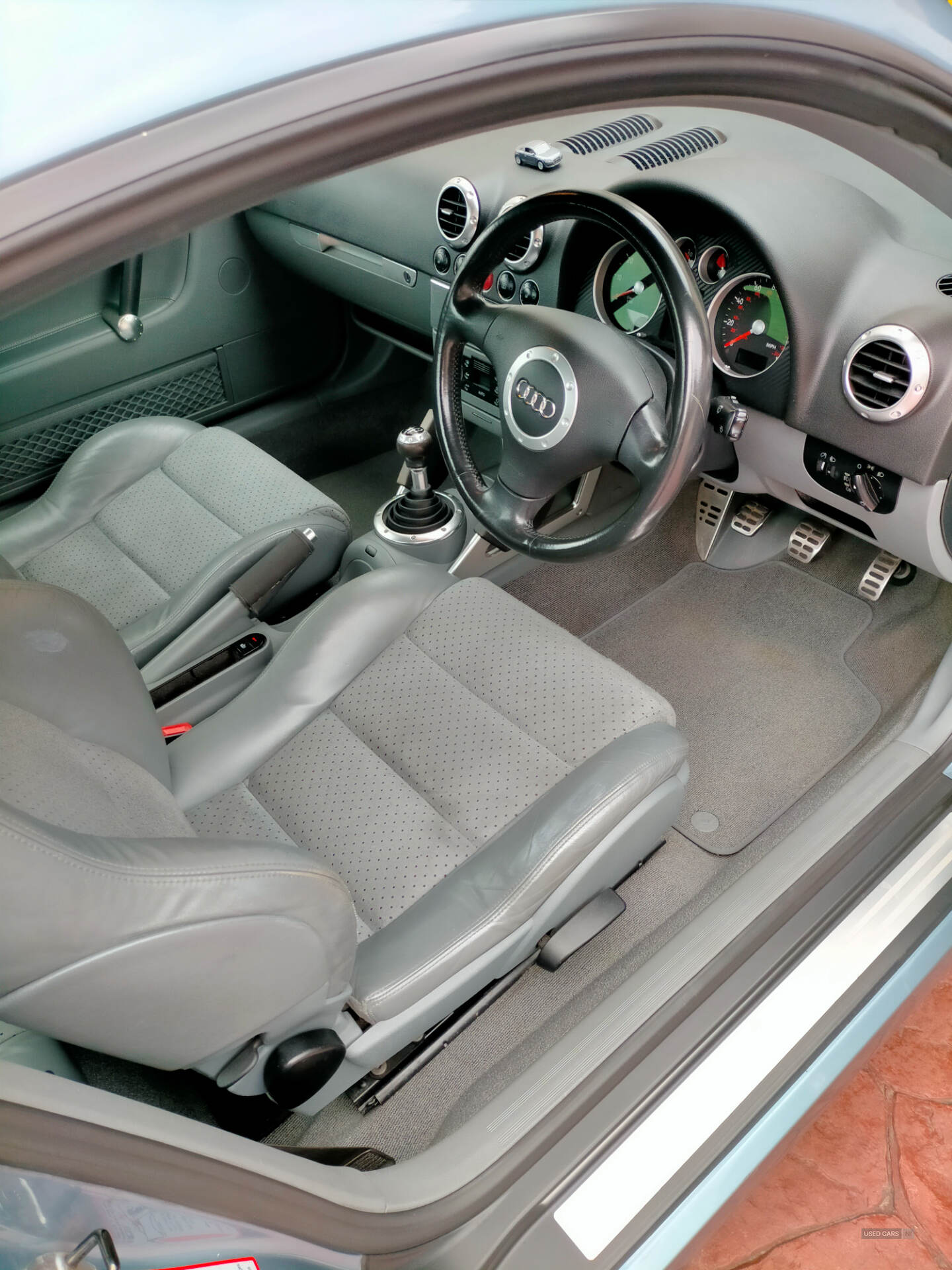 Oct 2004 Audi TT 1.8 T 2dr [180]