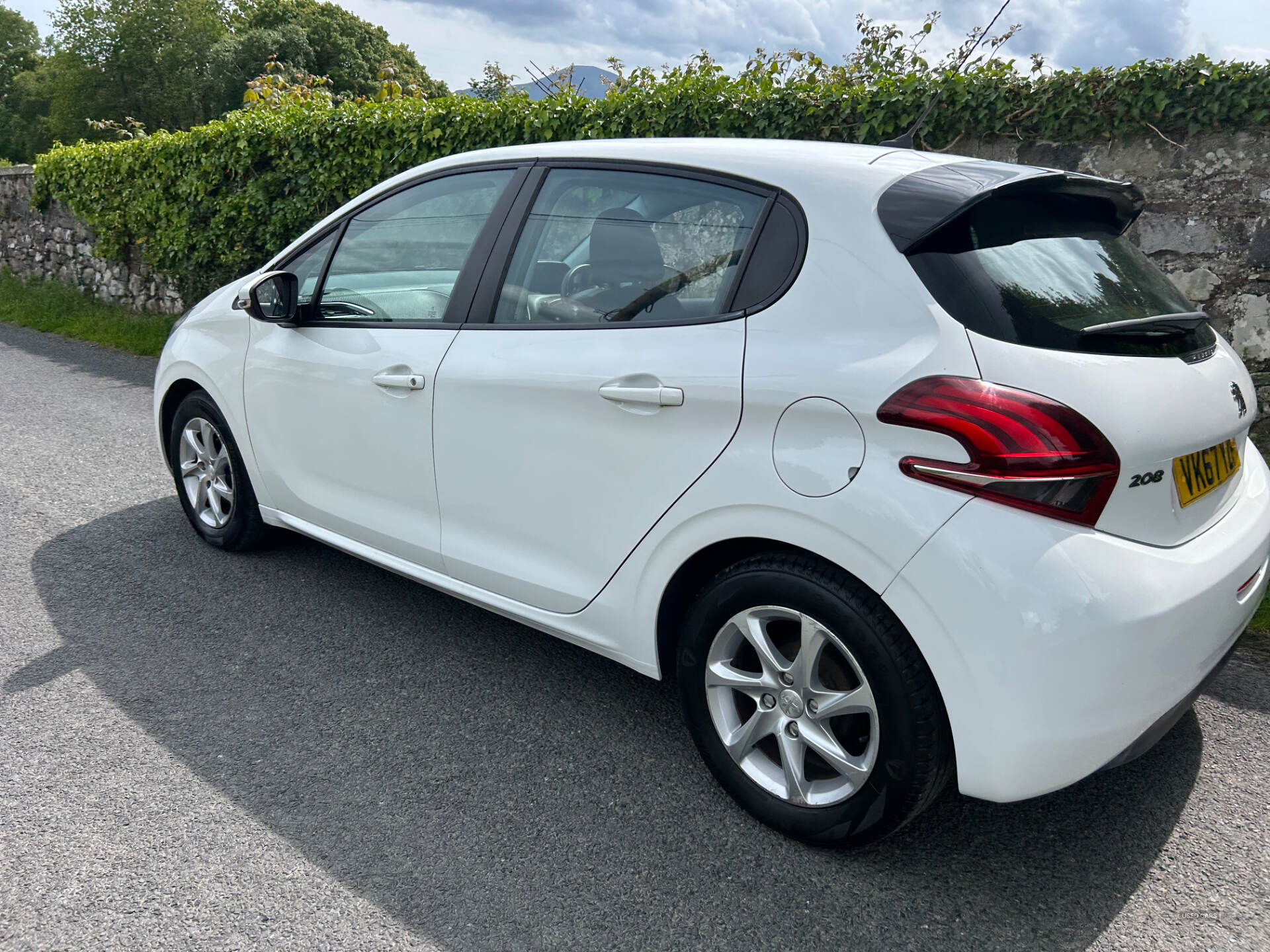 Dec 2017 Peugeot 208 1.6 BlueHDi Active 5dr [Start Stop]
