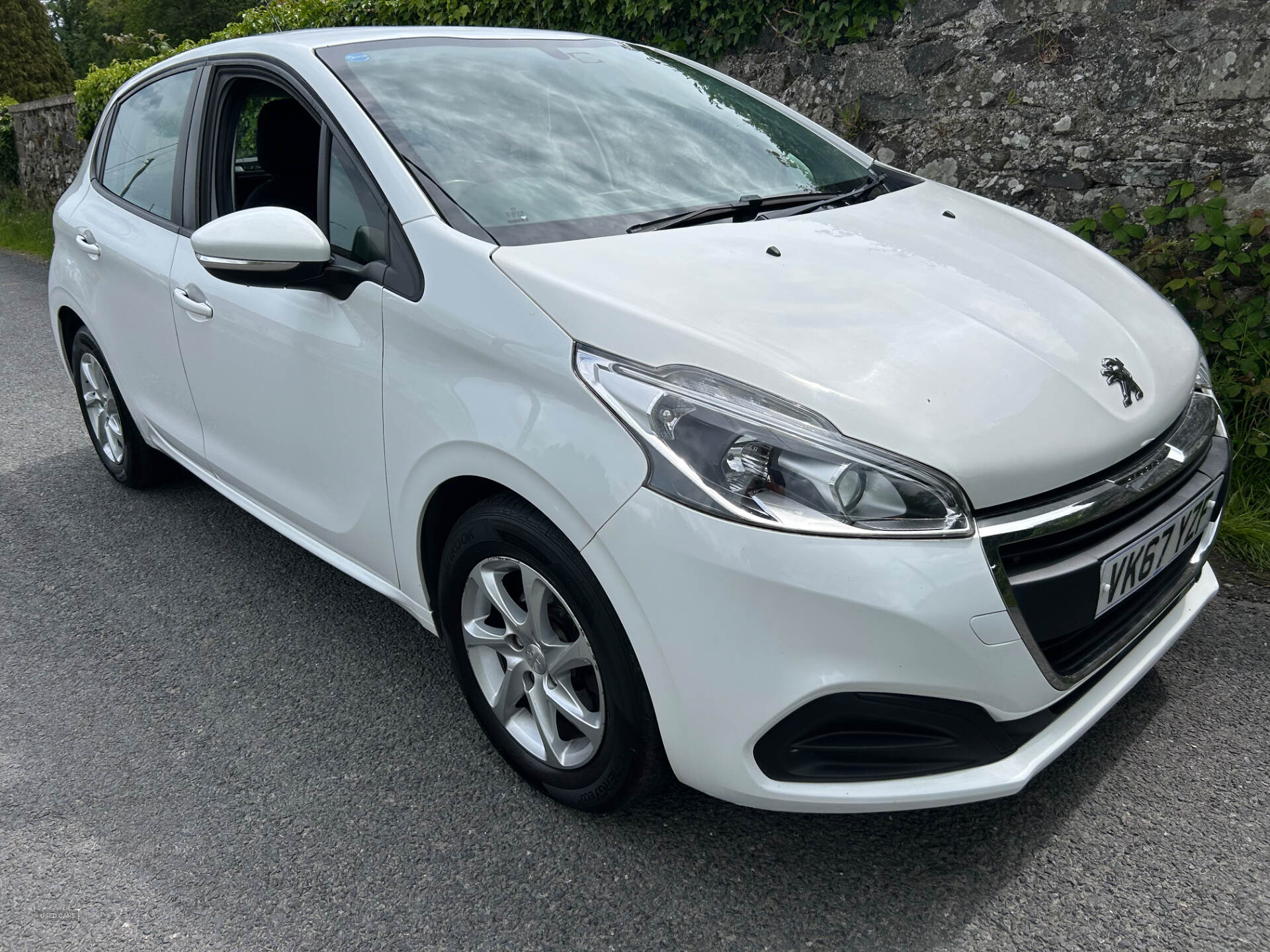 Dec 2017 Peugeot 208 1.6 BlueHDi Active 5dr [Start Stop]