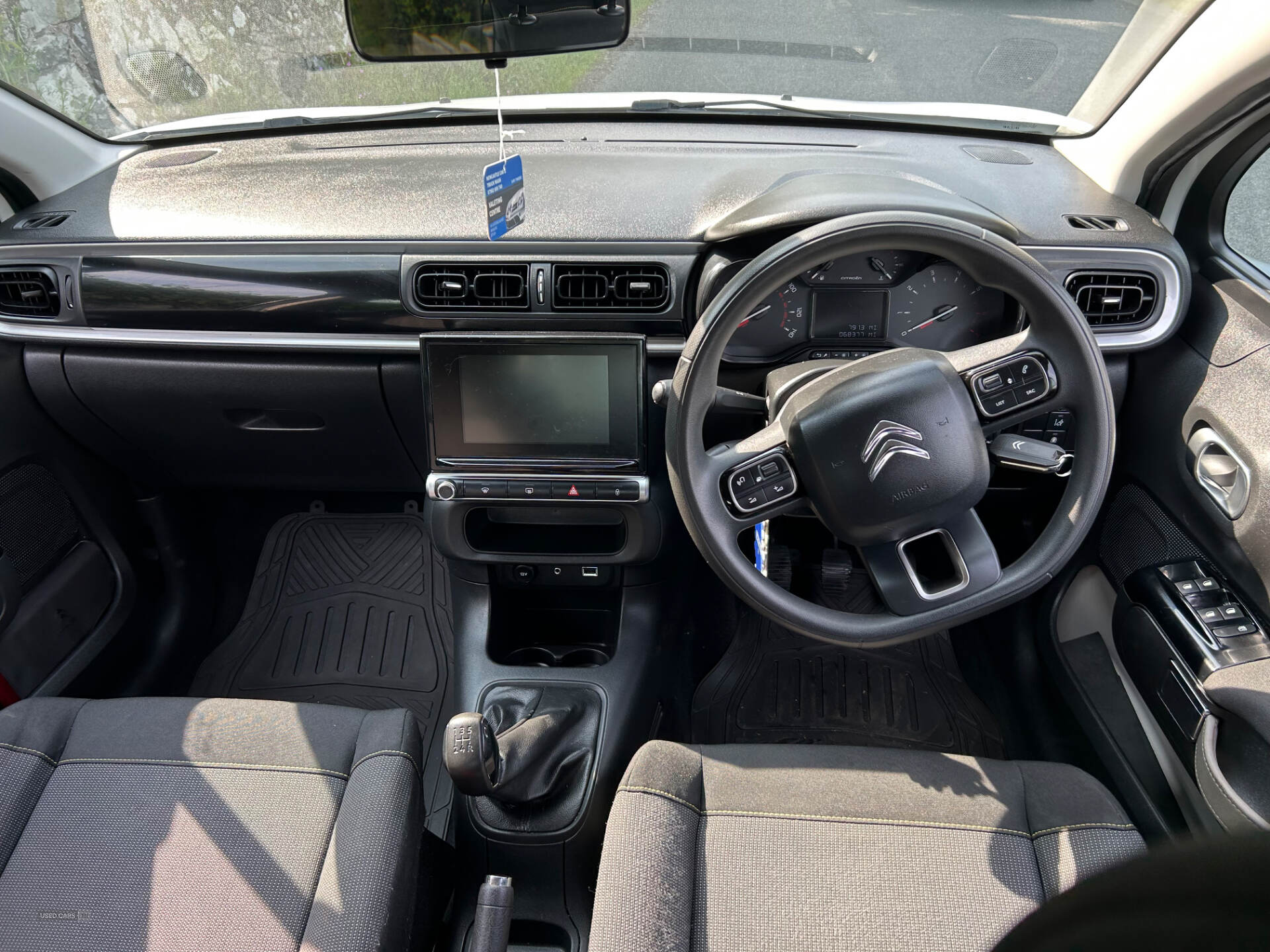 Jan 2017 Citroen C3 1.2 PureTech 82 Feel 5dr