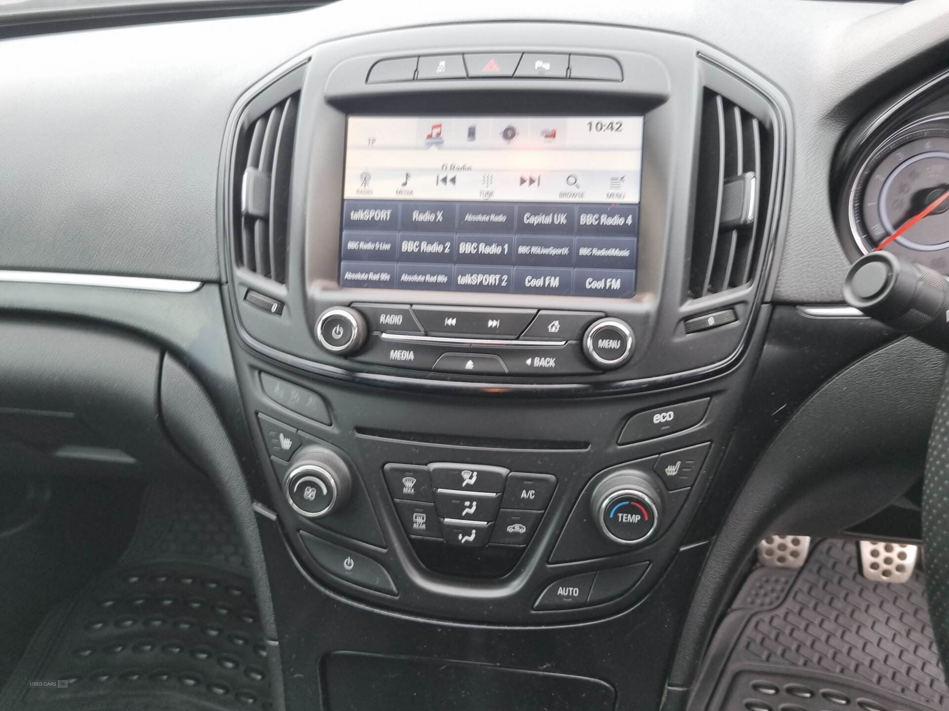 Vauxhall Insignia DIESEL SPORTS TOURER in Derry / Londonderry