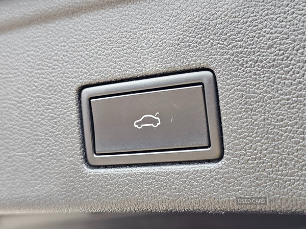 Volkswagen Touareg DIESEL ESTATE in Tyrone