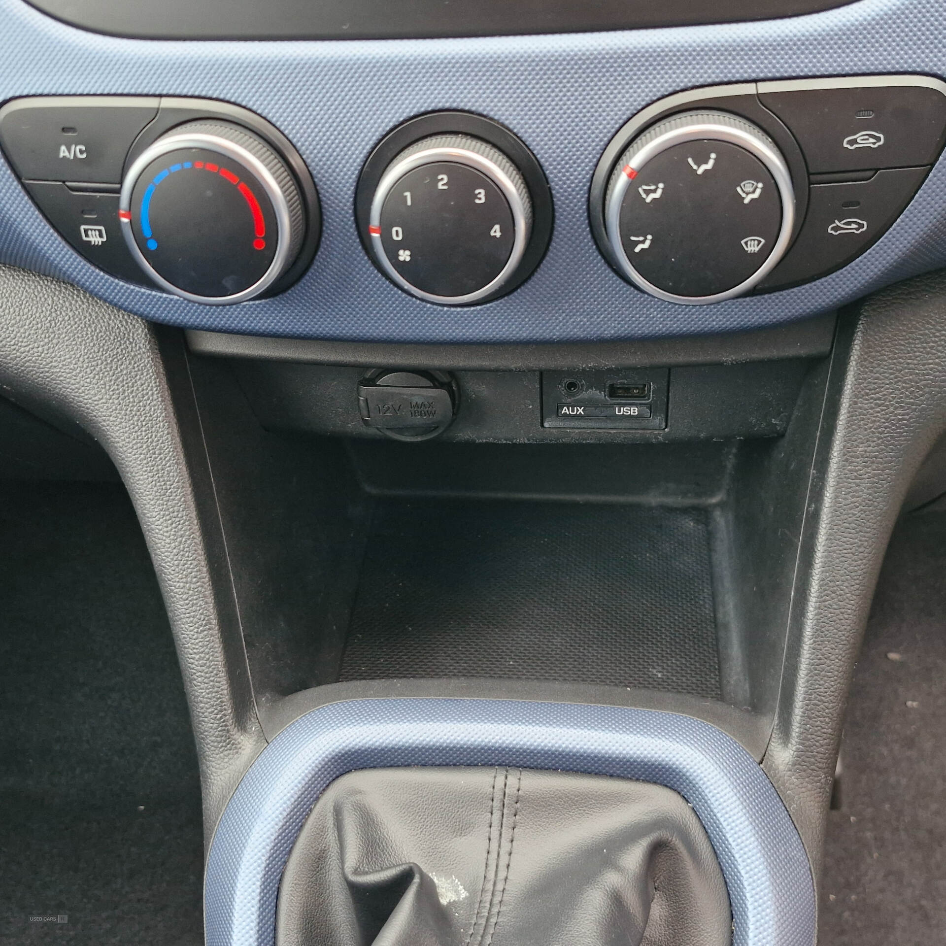 Oct 2015 Hyundai i10 1.0 Blue Drive SE 5dr