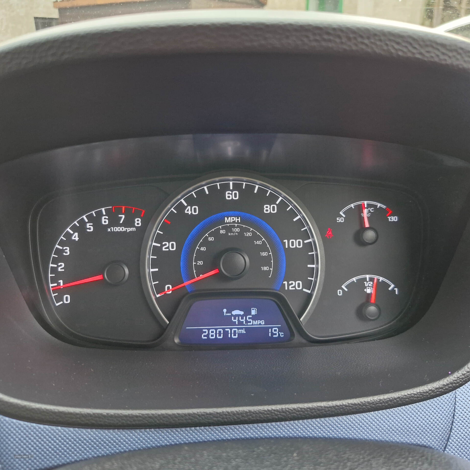 Oct 2015 Hyundai i10 1.0 Blue Drive SE 5dr