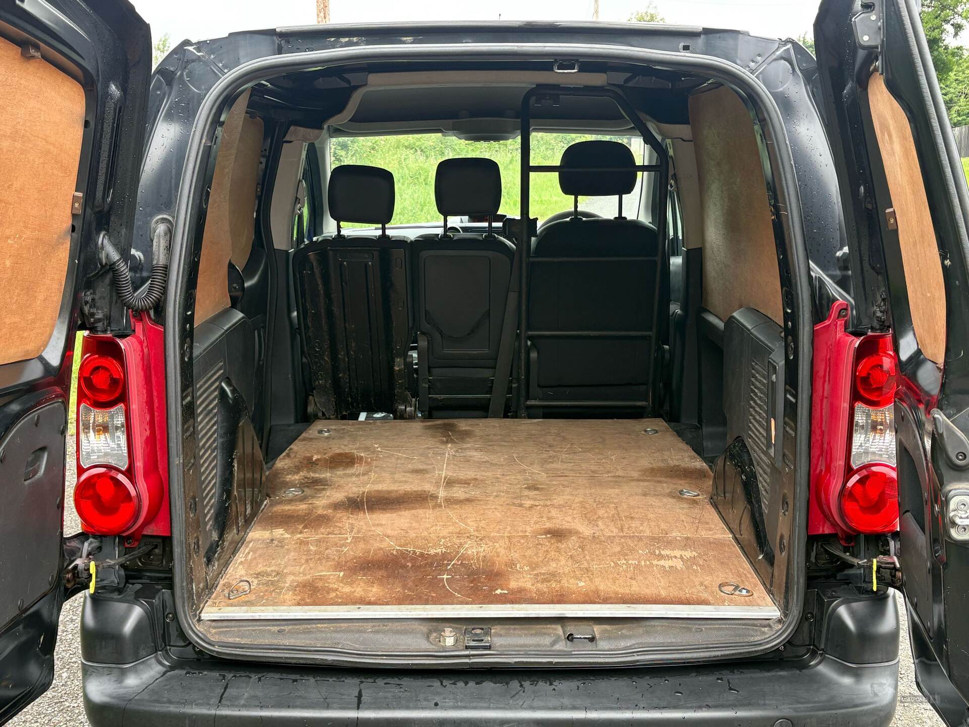 Sep 2009 Citroen Berlingo 1.6 HDi 625Kg LX 75ps