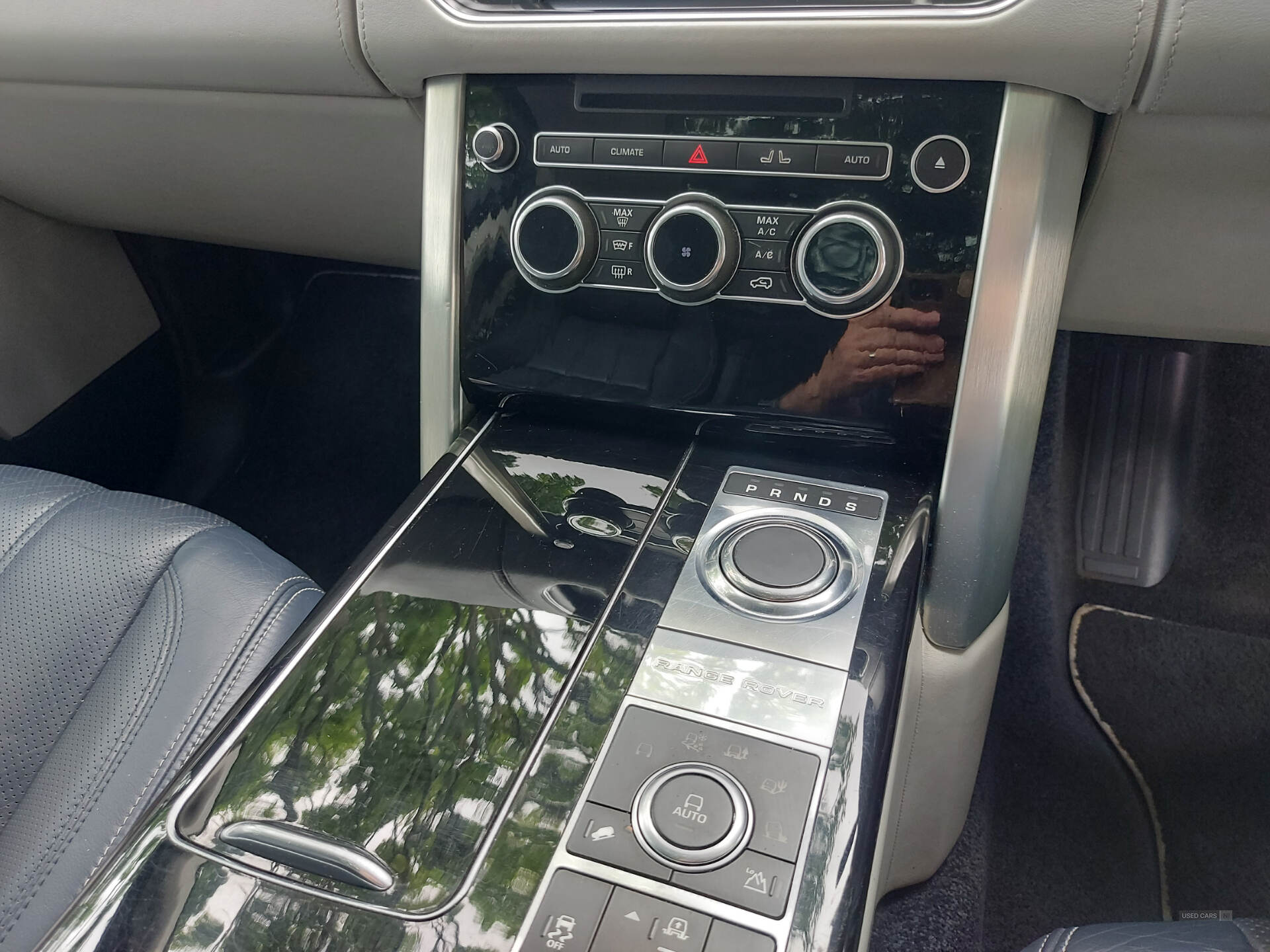 Jun 2013 Land Rover Range Rover 4.4 SDV8 Autobiography 4dr Auto