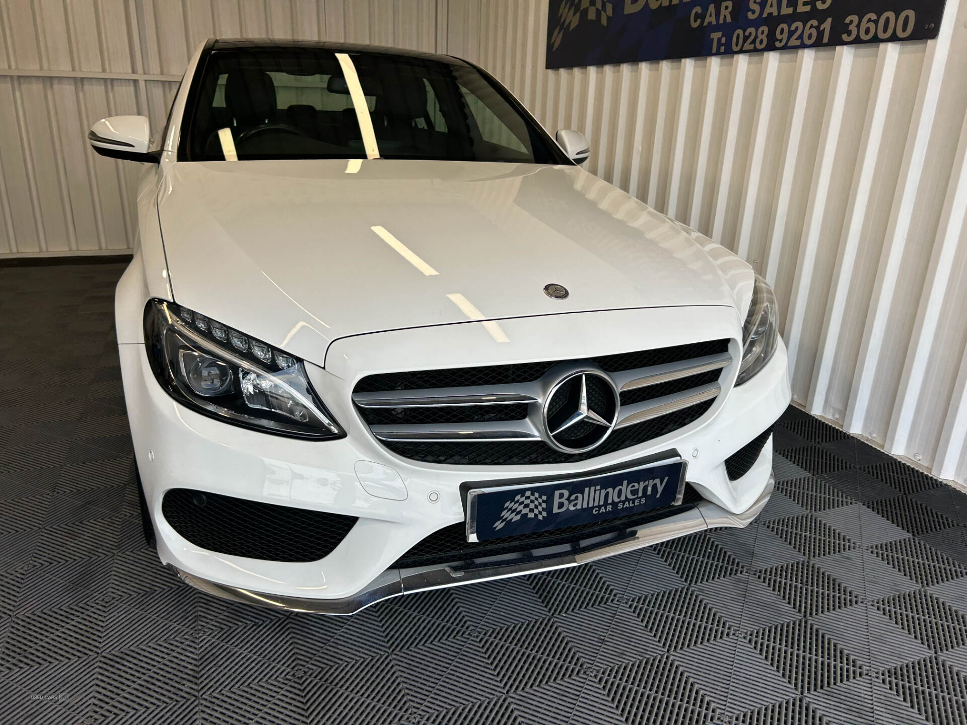 Apr 2016 Mercedes C-Class C200 AMG Line Premium 4dr Auto
