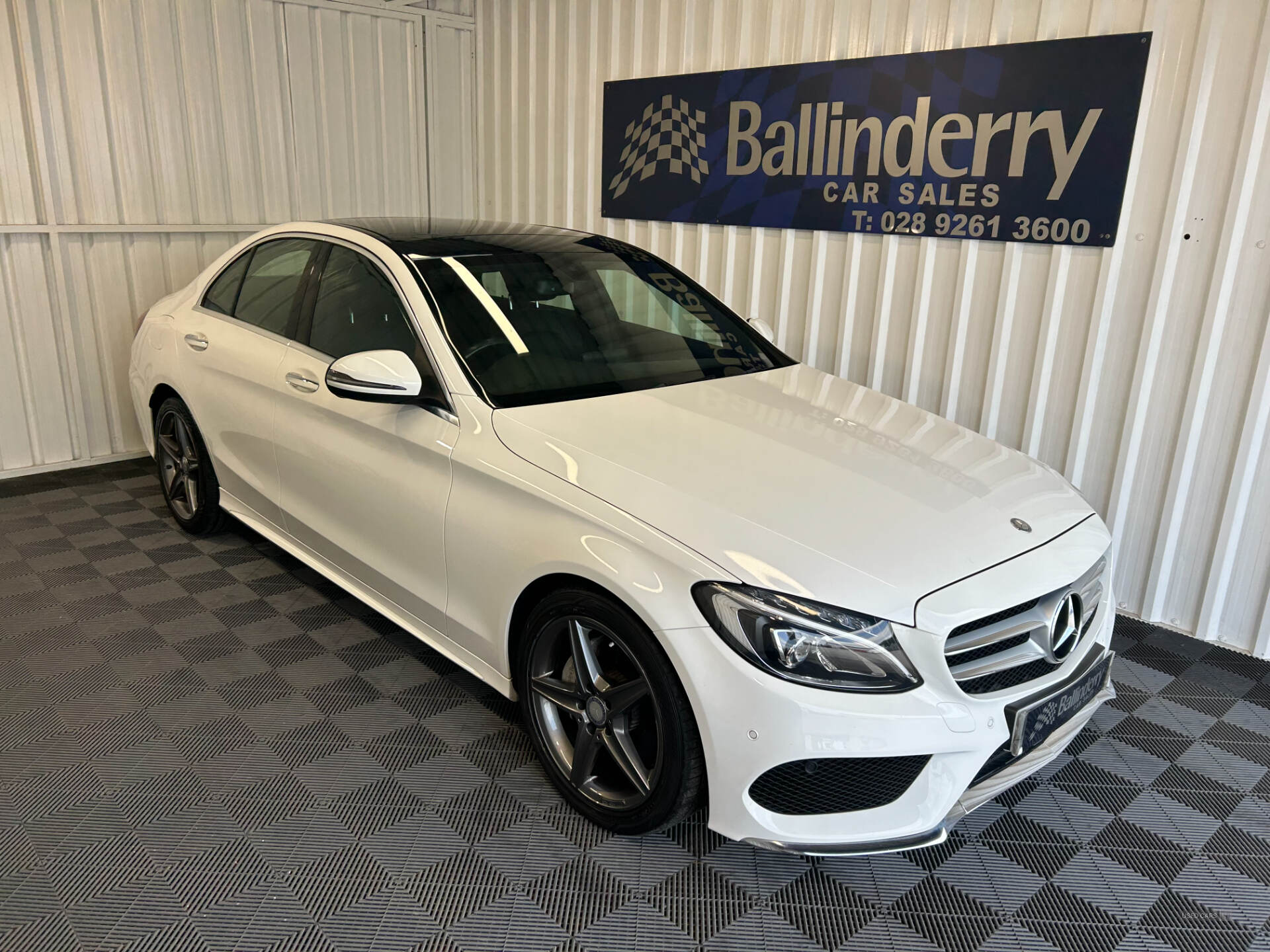 Apr 2016 Mercedes C-Class C200 AMG Line Premium 4dr Auto
