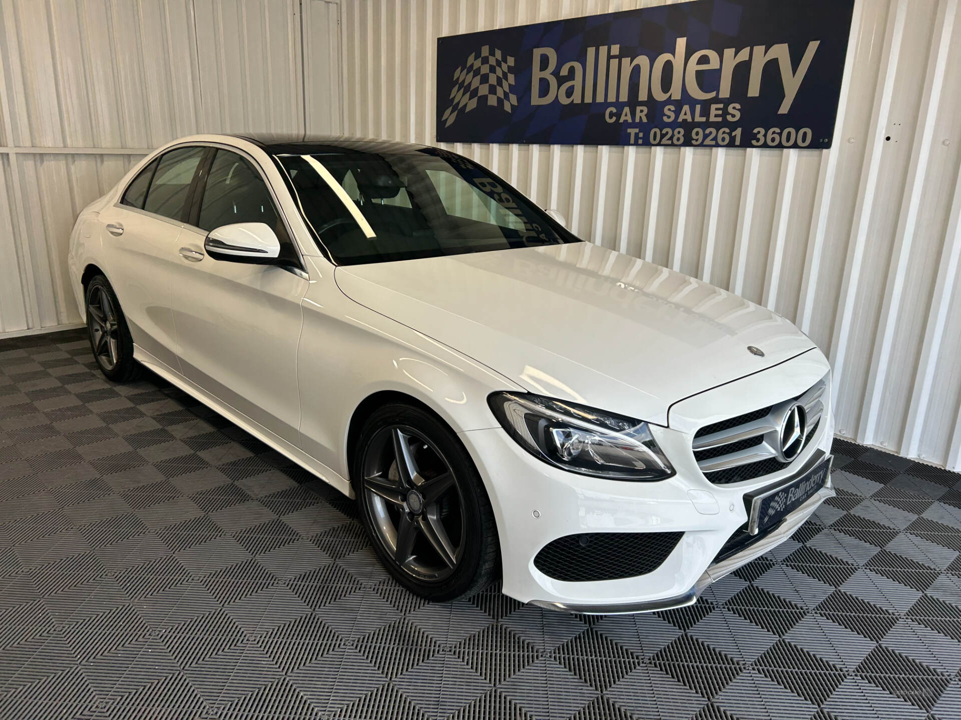 Apr 2016 Mercedes C-Class C200 AMG Line Premium 4dr Auto