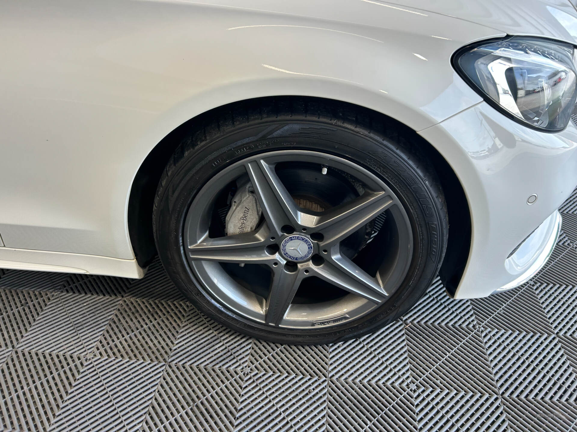 Apr 2016 Mercedes C-Class C200 AMG Line Premium 4dr Auto