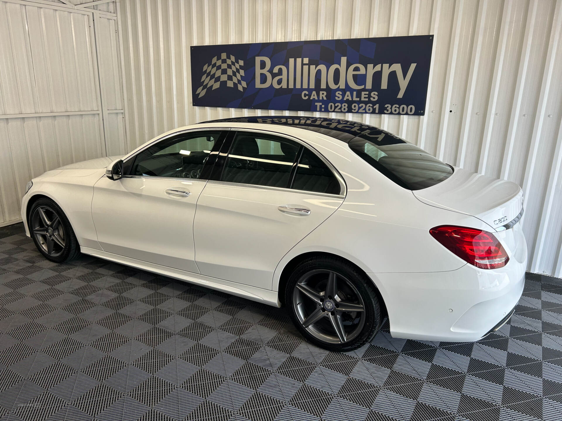 Apr 2016 Mercedes C-Class C200 AMG Line Premium 4dr Auto