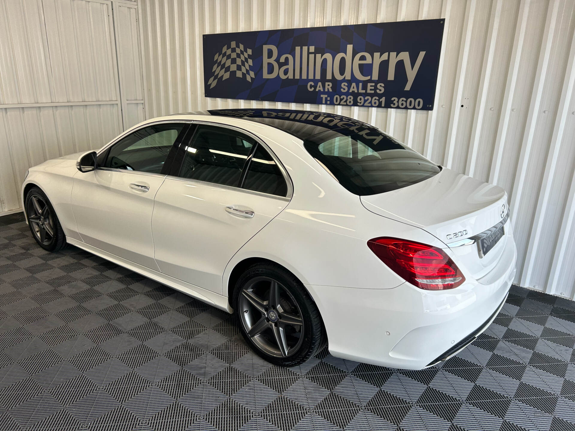 Apr 2016 Mercedes C-Class C200 AMG Line Premium 4dr Auto
