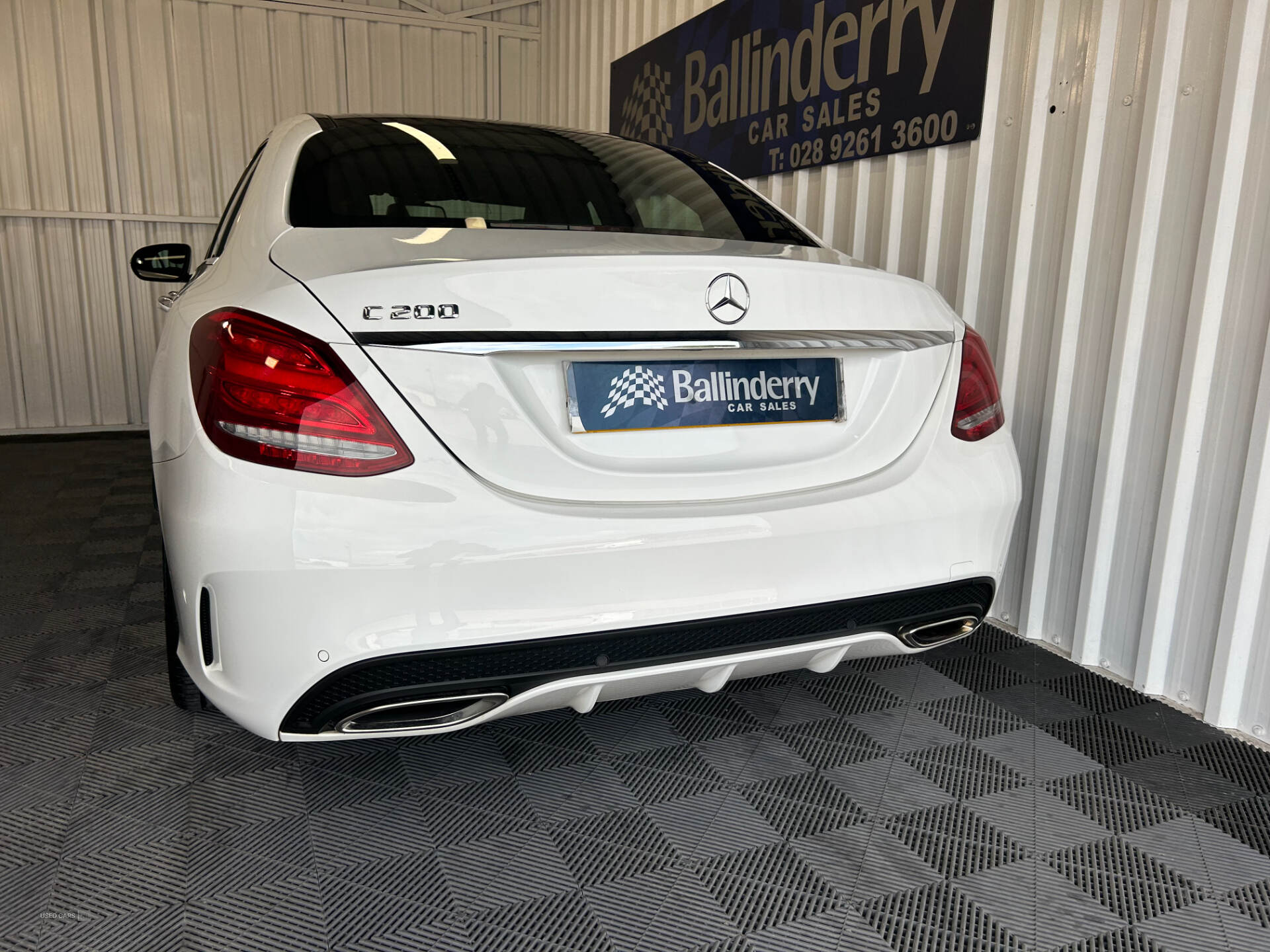 Apr 2016 Mercedes C-Class C200 AMG Line Premium 4dr Auto
