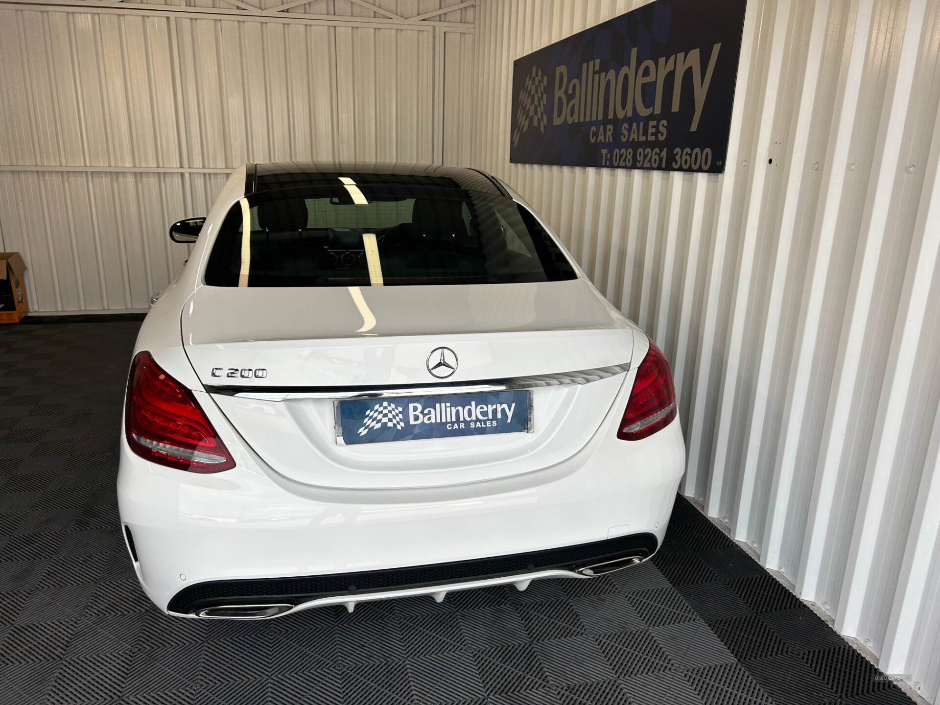 Apr 2016 Mercedes C-Class C200 AMG Line Premium 4dr Auto