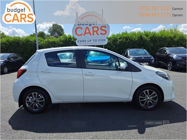 Toyota Yaris HATCHBACK in Down