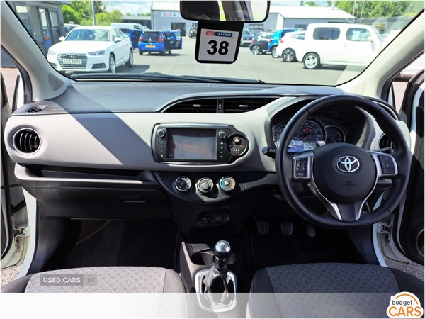 Toyota Yaris HATCHBACK in Down