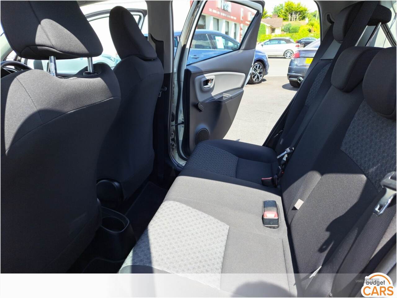 Toyota Yaris HATCHBACK in Down