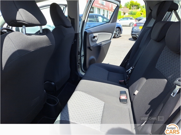 Toyota Yaris HATCHBACK in Down