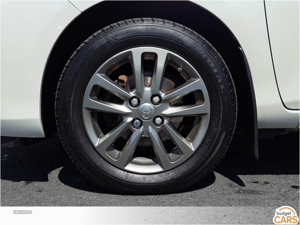 Toyota Yaris HATCHBACK in Down