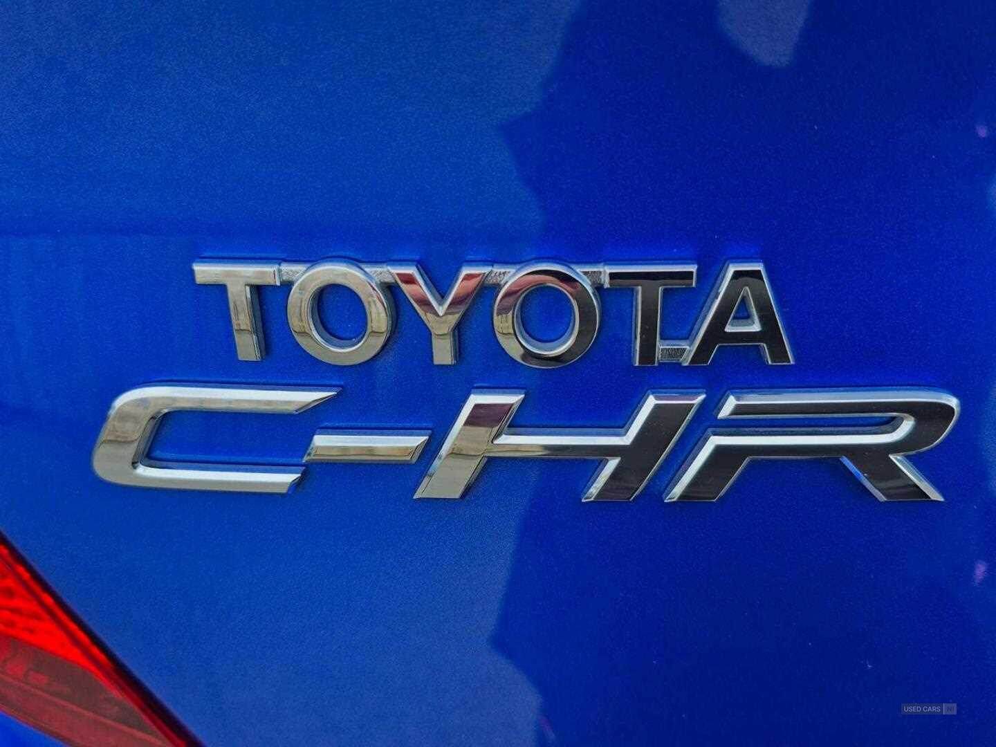 Jan 2021 Toyota C-HR 1.8 Hybrid Design 5dr CVT
