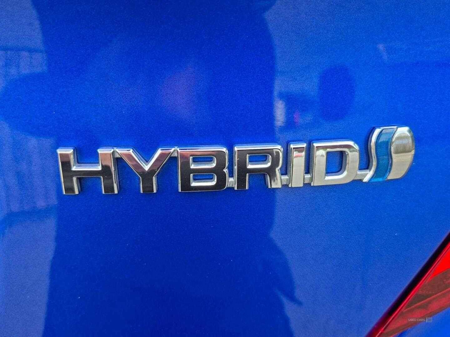 Jan 2021 Toyota C-HR 1.8 Hybrid Design 5dr CVT