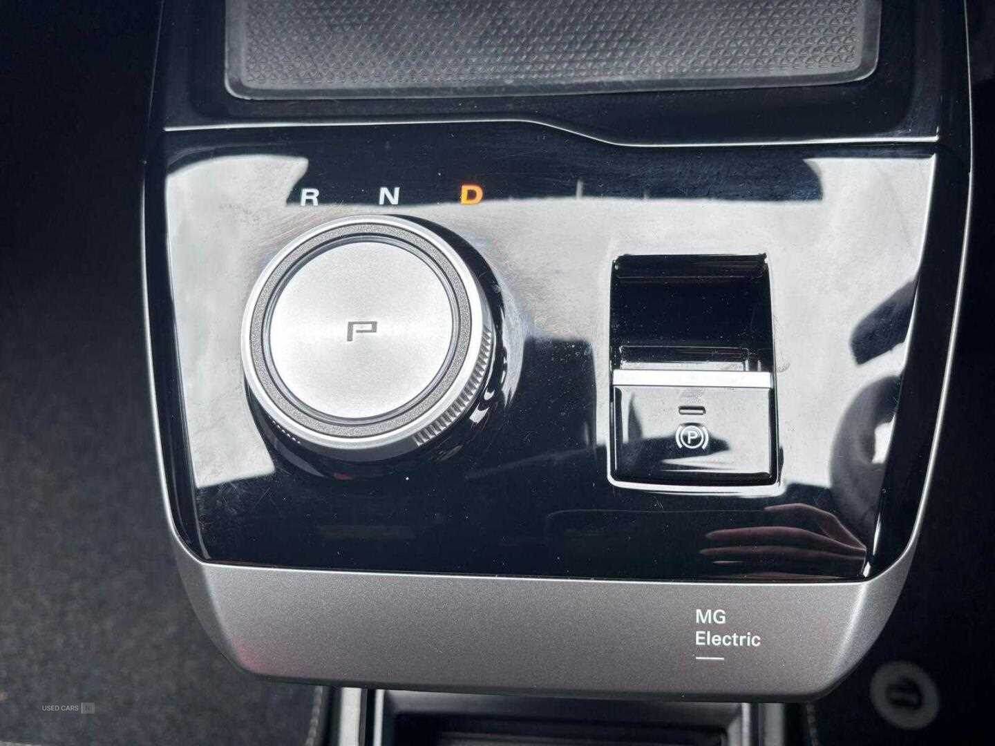 Jan 2025 MG MG4 125kW SE EV 51kWh 5dr Auto